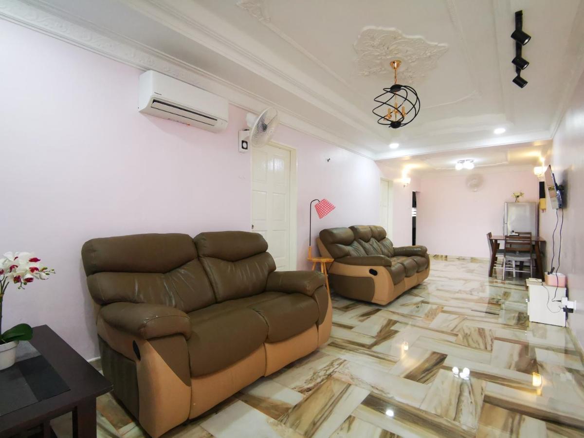 Single Terrace House near to Sunway Carnival Mall, Seberang Jaya Villa Butterworth Bagian luar foto